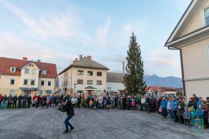 F_Brezar-Small-2019-12-06_17-17-48