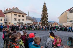 F_Brezar-Small-2019-12-06_17-23-30