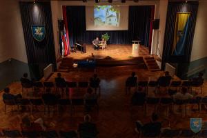 F_Brezar-Small-2020-09-18_19-44-04