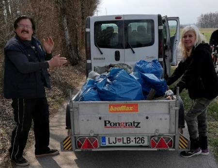 D1512037-F14F-44B9-AC9C-AED0D979E8B0