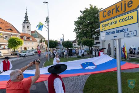 F_Brezar-Small-2021-06-24_19-35-13