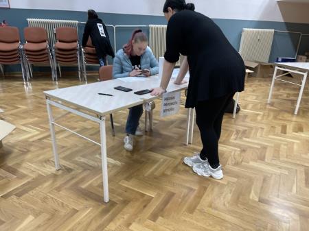 13F122DB-9F45-4CBA-B0BC-62BF98FE3983