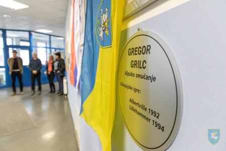 F_Brezar-Small-2022-04-21_17-12-43