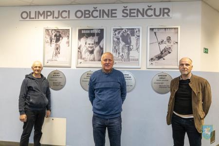 F_Brezar-Small-2022-04-21_17-26-20