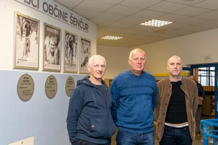 F_Brezar-Small-2022-04-21_17-27-51