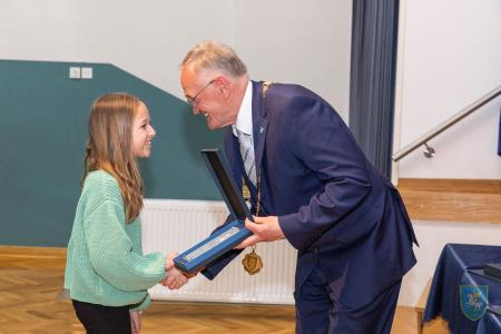 F_Brezar-Small-2022-04-22_18-33-54