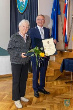 F_Brezar-Small-2022-04-22_18-56-42