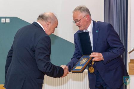 F_Brezar-Small-2022-04-22_19-10-12