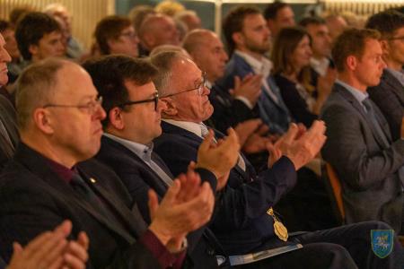 F_Brezar-Small-2022-04-22_18-12-45