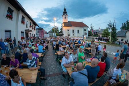 F_Brezar-Small-2022-06-24_21-10-57