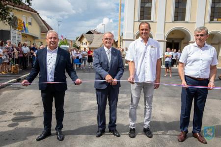 F_Brezar-Small-2022-08-28_12-11-55