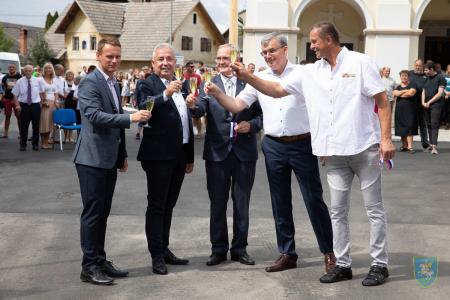 F_Brezar-Small-2022-08-28_12-12-58