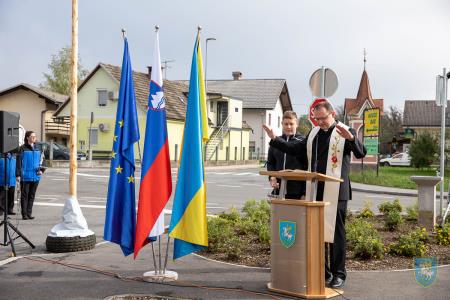 F_Brezar-Small-2022-09-18_09-23-37