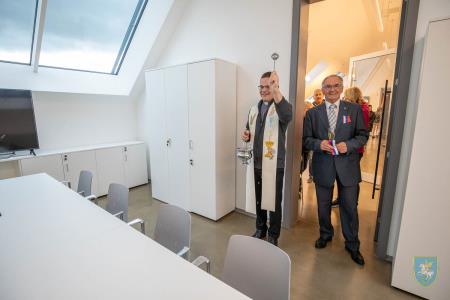 F_Brezar-Small-2022-10-21_17-38-29