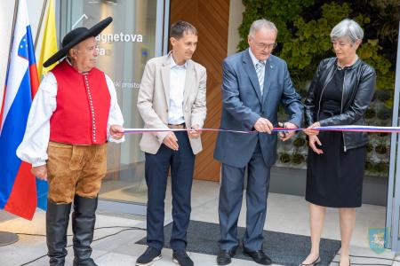 F_Brezar-Small-2022-10-21_17-34-17