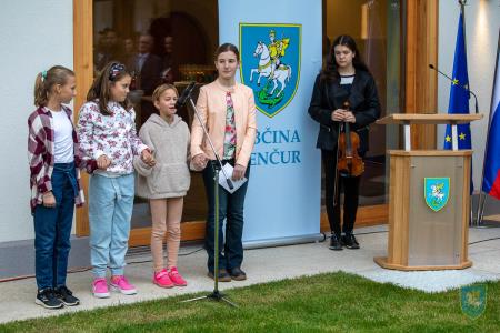 F_Brezar-Small-2022-10-21_17-21-45