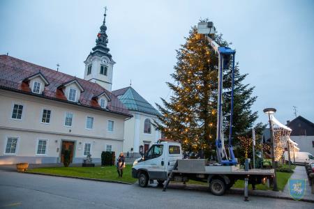 F_Brezar-Small-2022-12-02_17-25-08