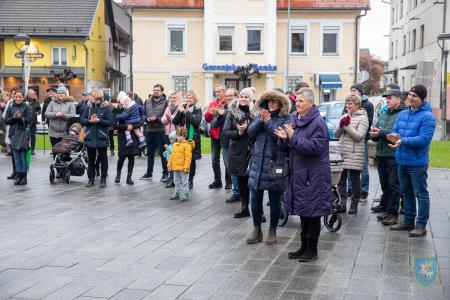 F_Brezar-Small-2022-12-02_16-44-17