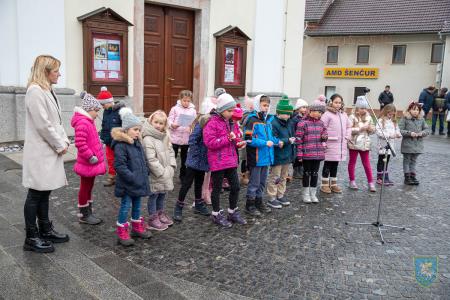 F_Brezar-Small-2022-12-02_16-43-11