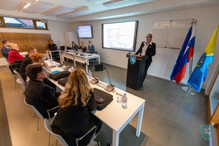 F_Brezar-Small-2022-12-07_17-07-15