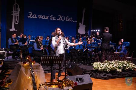 F_Brezar-Small-2022-12-26_21-44-45