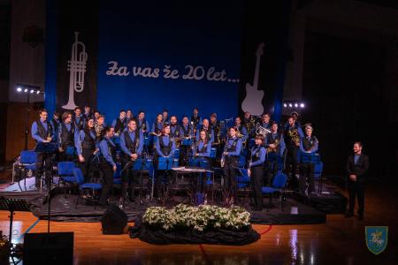 F_Brezar-Small-2022-12-26_21-59-00