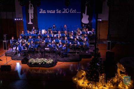 F_Brezar-Small-2022-12-26_20-42-18