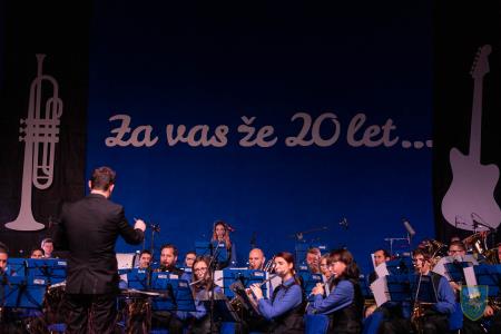 F_Brezar-Small-2022-12-26_20-54-03