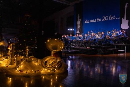 F_Brezar-Small-2022-12-26_21-24-44