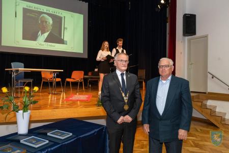 F_Brezar-Small-2023-04-21_18-37-05