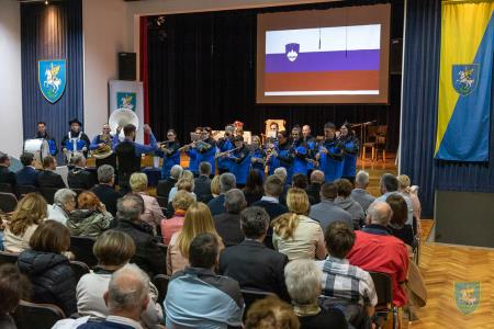 F_Brezar-Small-2023-04-21_18-06-02