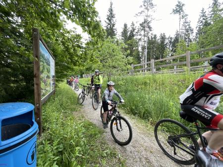 CF753FAB-6041-4C04-8E23-79A8AFCB8243