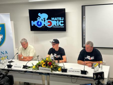 387864663_10227546907812332_6913499288146386348_n