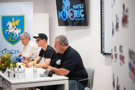 0d63fd1c4195bd06ab99-matej-mohoric