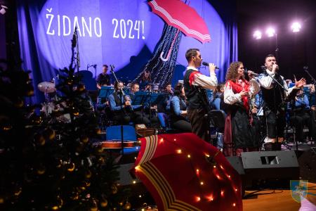 F_Brezar-Small-2023-12-26_20-51-52