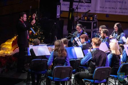 F_Brezar-Small-2023-12-26_20-09-03