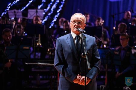 F_Brezar-Small-2023-12-26_19-54-04