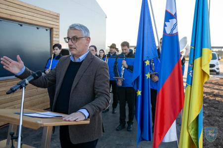 F_Brezar-Small-2024-02-16_16-17-50