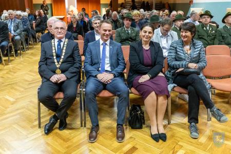 F_Brezar-Small-2024-04-19_18-07-23