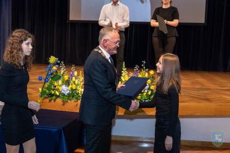 F_Brezar-Small-2024-04-19_18-33-08