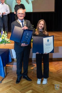 F_Brezar-Small-2024-04-19_18-33-34