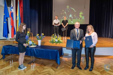 F_Brezar-Small-2024-04-19_18-35-57