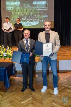 F_Brezar-Small-2024-04-19_18-38-35