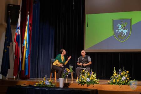 F_Brezar-Small-2024-04-19_18-49-35