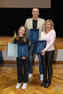 F_Brezar-Small-2024-04-19_19-21-44