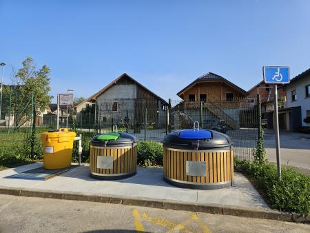 Nov ekloški otok - Voglje