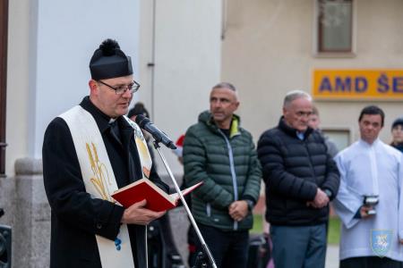 F_Brezar-Small-2024-12-06_16-22-34