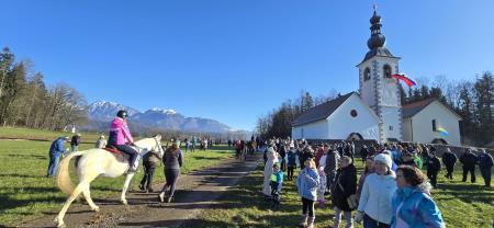 70913aad-7ca0-4a71-931f-b4aeae1f162e