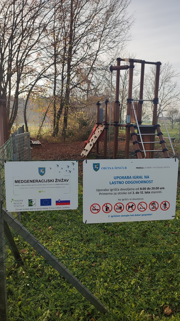 Sencur Normal Script SKUPAJ ZA UREJENA IN VARNA IGRIŠČA - sencur.si