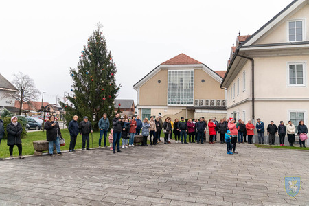 F_Brezar-Small-2025-12-05_16-01-50